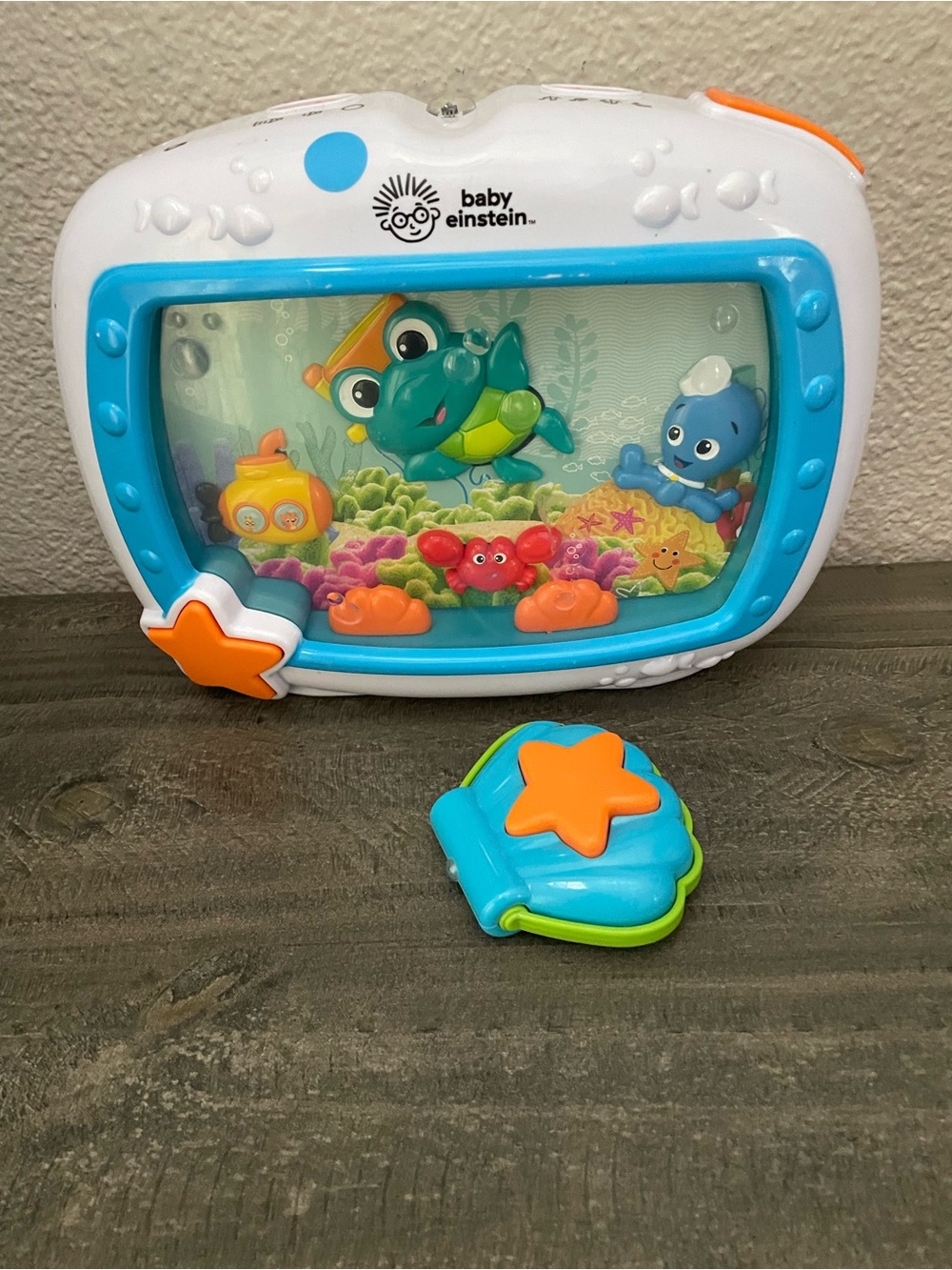 Baby Einstein Blue & White Water Play Aquarium Toy